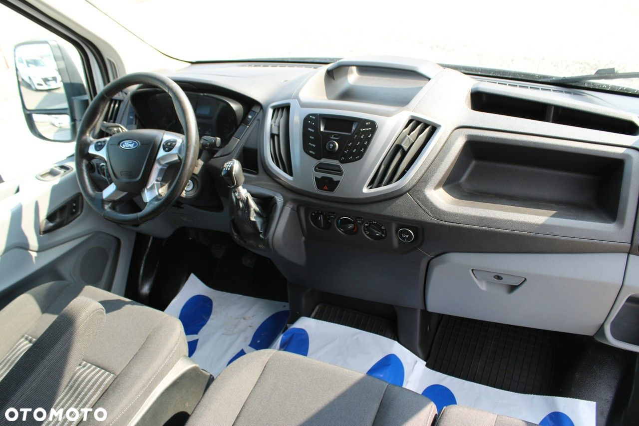 Ford Transit - 17