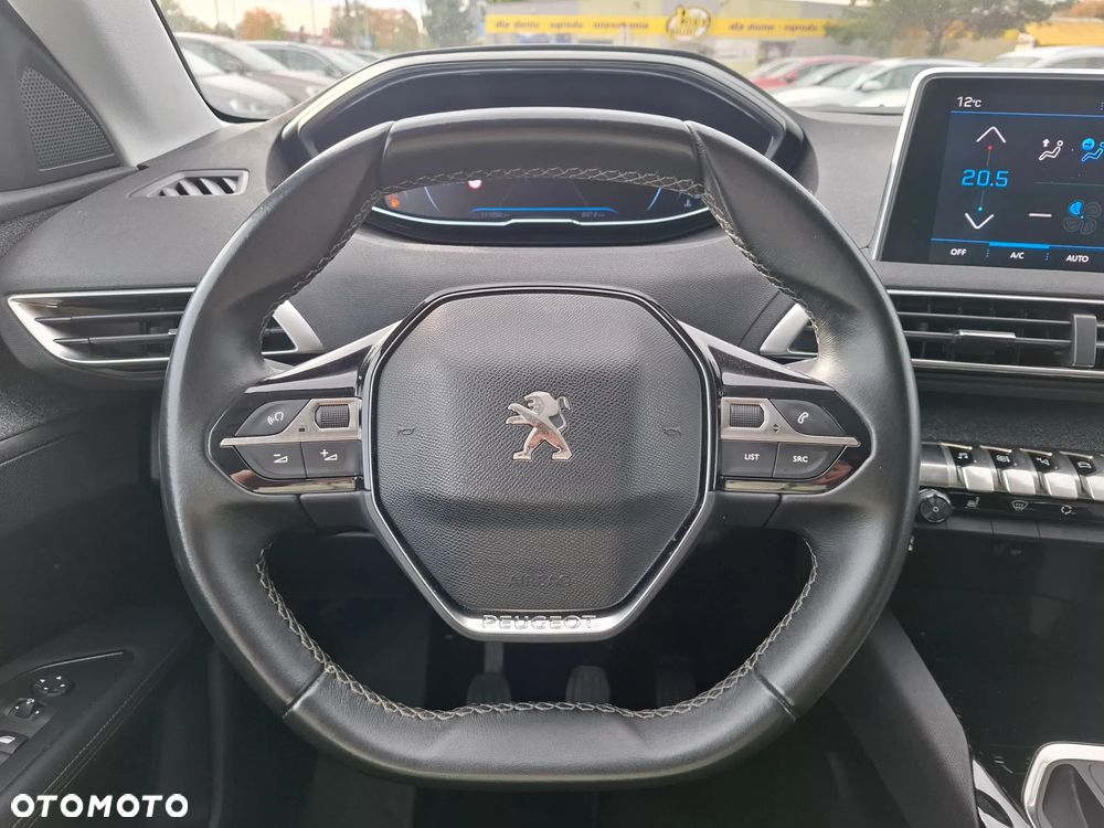 Peugeot 3008 - 18
