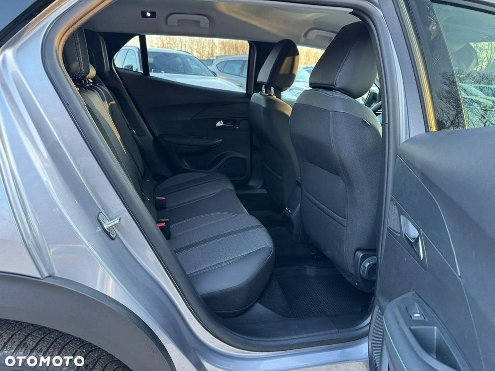 Peugeot 2008 1.2 PureTech Allure Pack S&S - 17