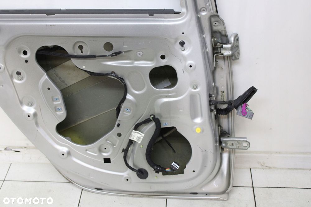 OPEL AMPERA CHEVROLET VOLT 10R- DRZWI LEWE TYLNE LEWY TYŁ - 10
