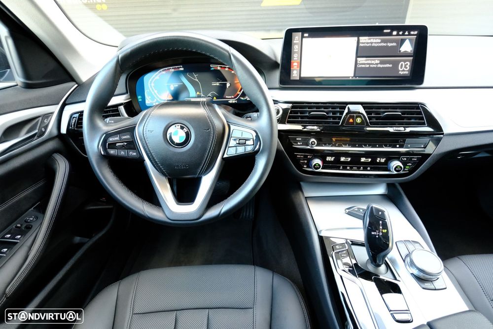 BMW 520 d Auto - 13