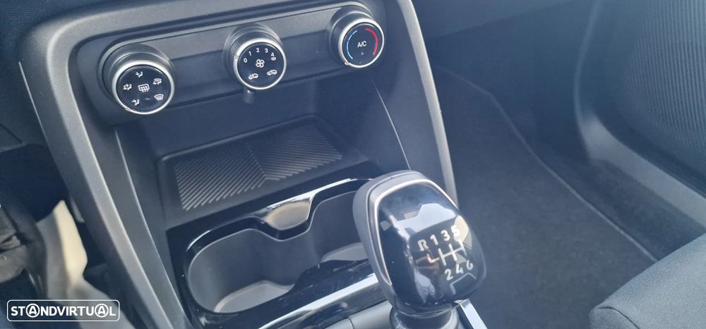 Citroën C3 1.2 Turbo Plus - 6