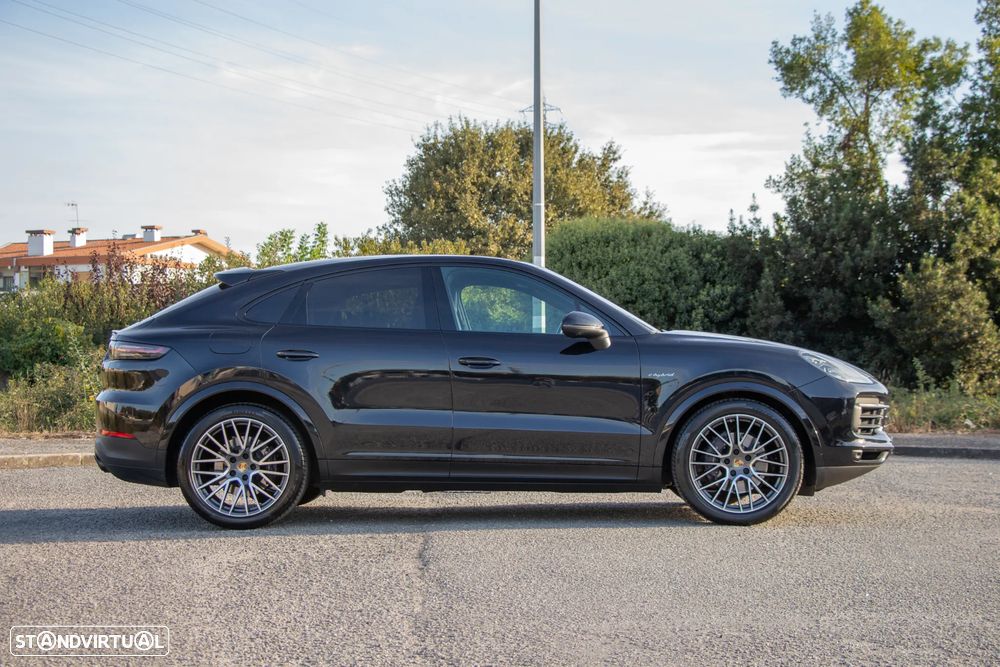 Porsche Cayenne E-Hybrid - 2