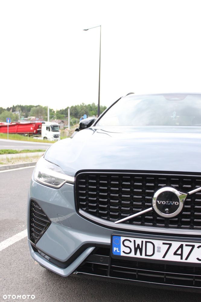 Volvo XC 60 B5 B AWD Plus Black Edition - 11