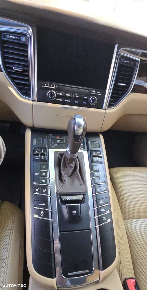 Porsche Macan - 9