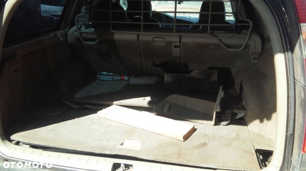 Klapa bagażnika VOLVO V70 XC AWD CROS COUNTRY 2,4 lampy... - 11