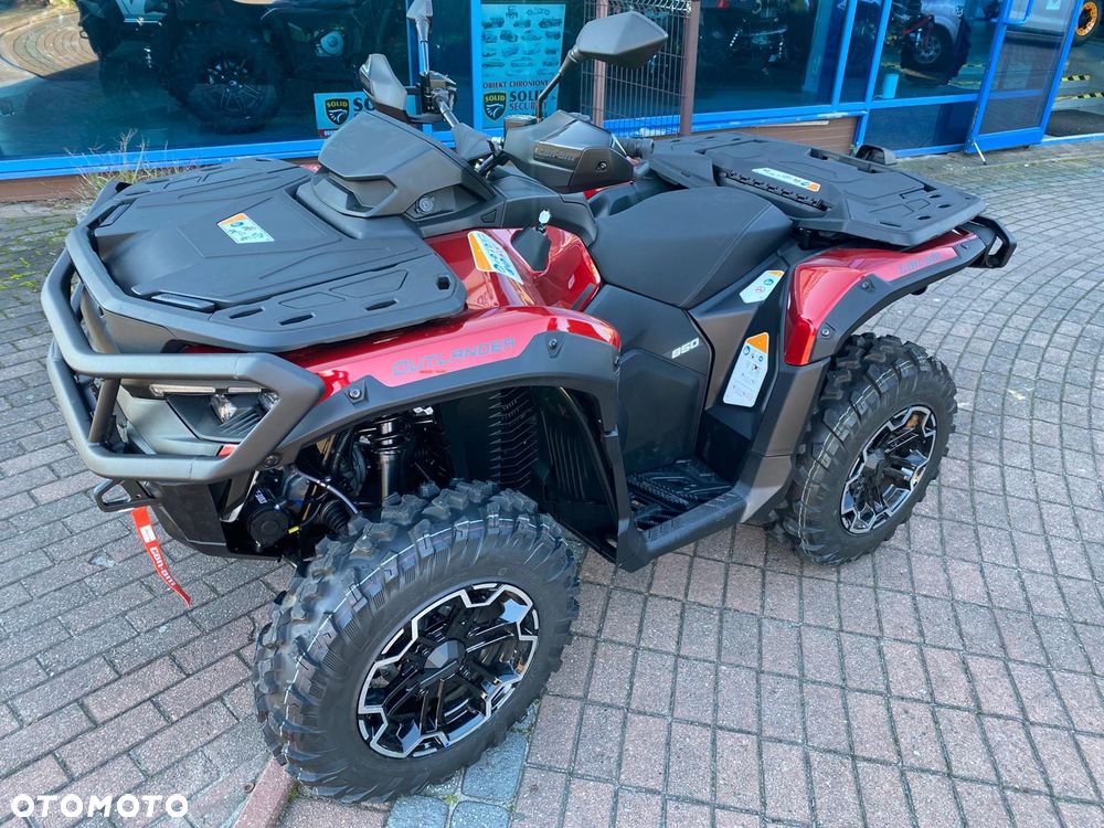 Can-Am Outlander - 2