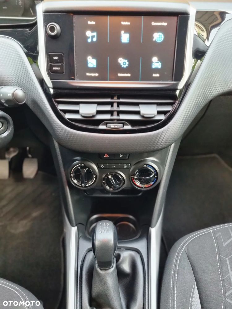 Peugeot 2008 1.2 Pure Tech Active EU6 - 29