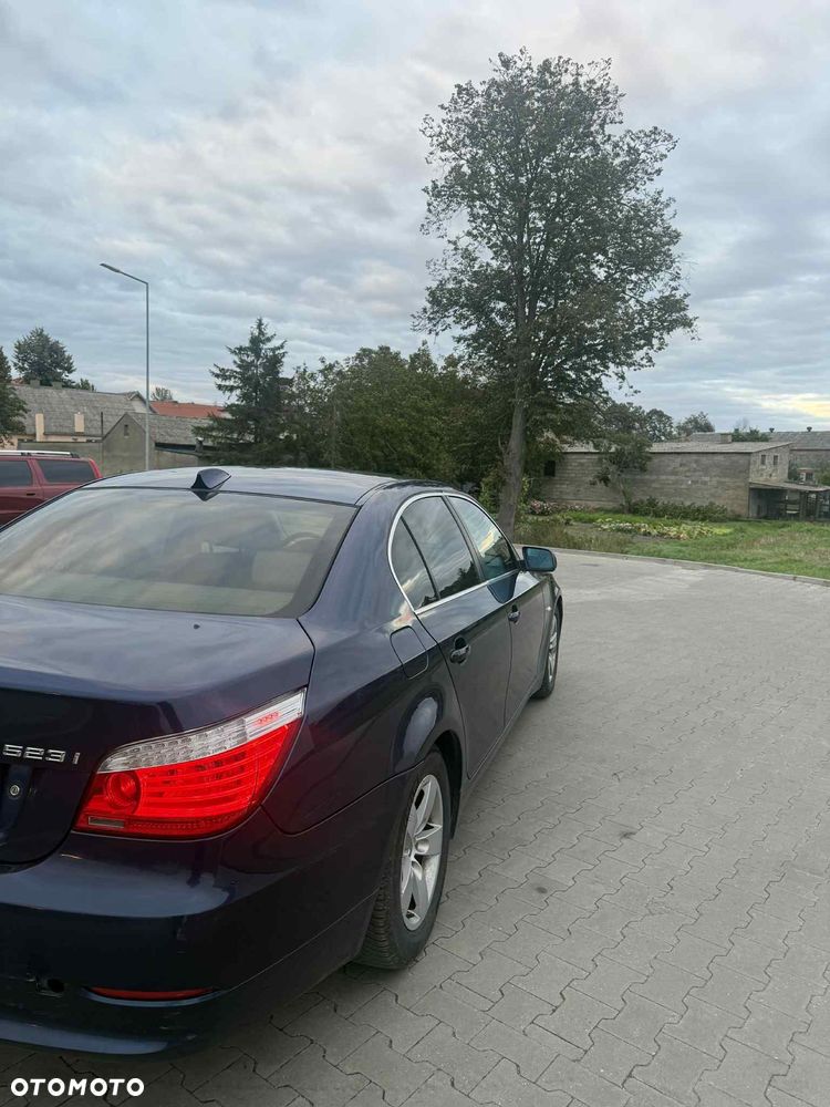 BMW Seria 5 525i - 8