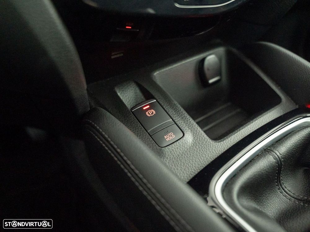 Nissan Qashqai 1.5 dCi N-Connecta - 25