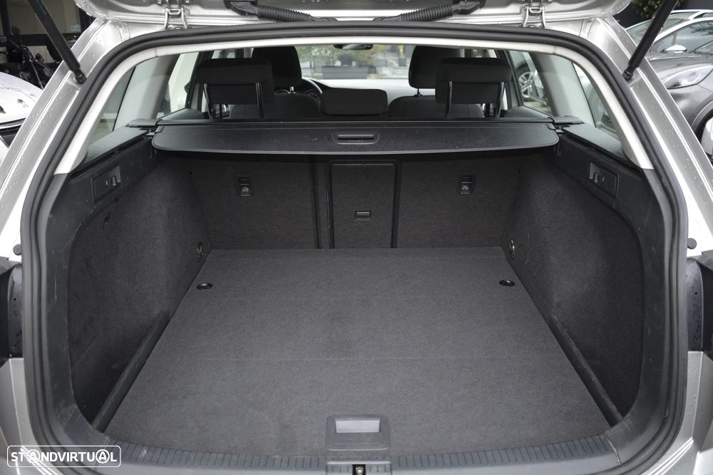 VW Golf Variant 1.0 TSI Confortline - 14