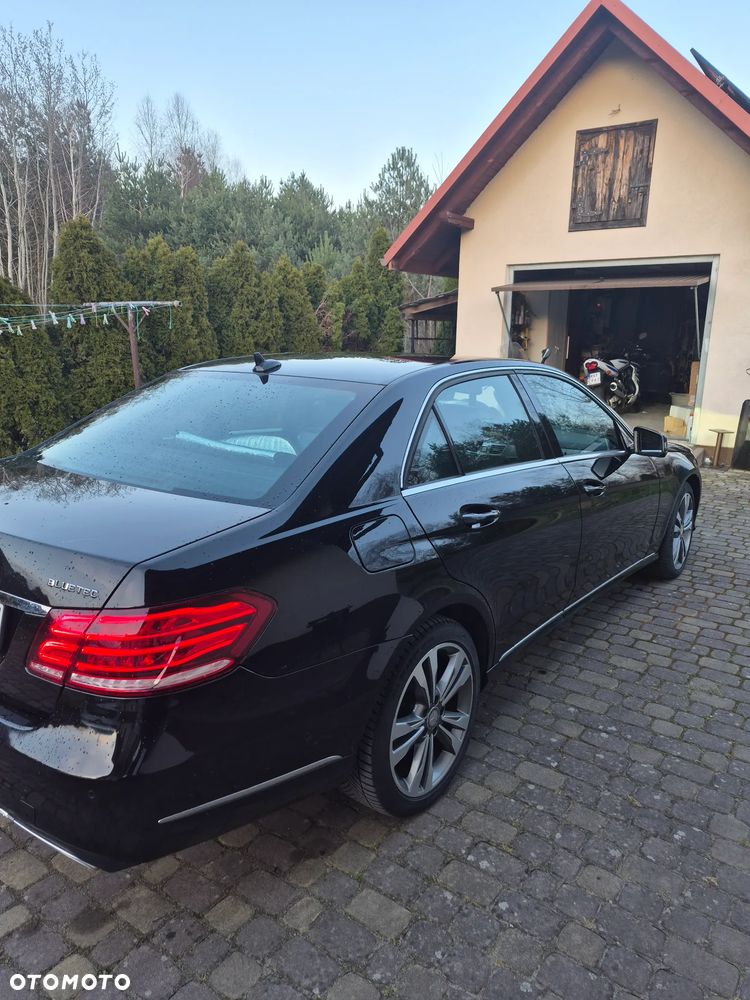 Mercedes-Benz Klasa E 220 BlueTEC 4-Matic Classic - 4