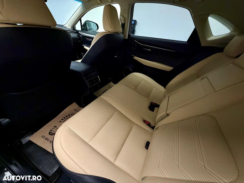 Lexus Seria NX 300h AWD Luxury - 37