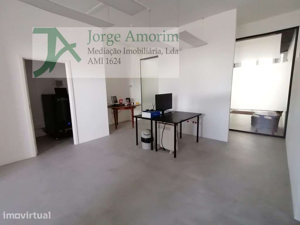 Loja / Escritório com 4 gabinetes . Toda remodelada. - Grande imagem: 4/6