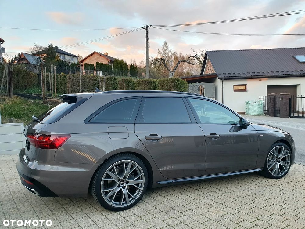 Audi A4 Avant 40 TDI quattro S tronic S line - 29