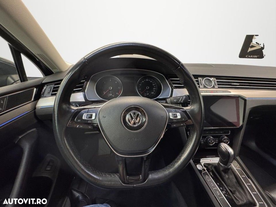 Volkswagen Passat - 10