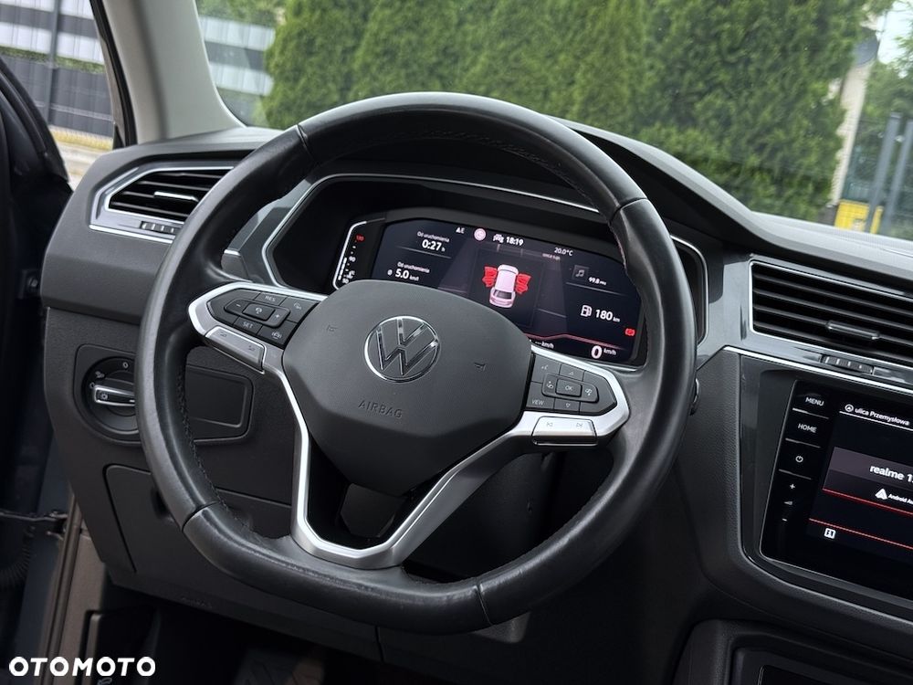 Volkswagen Tiguan - 34