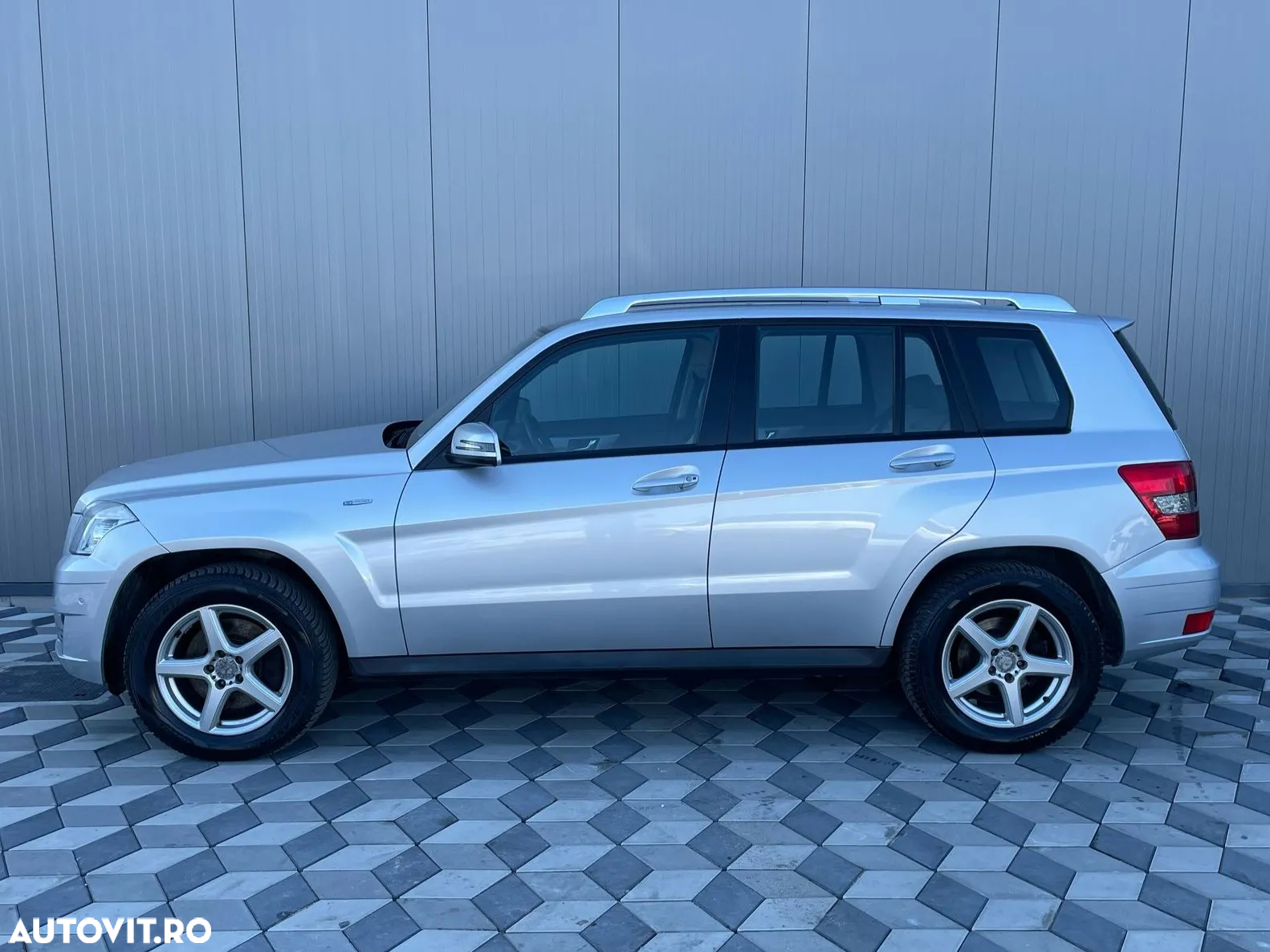 Mercedes-Benz GLK 220 CDI DPF 4Matic BlueEFFICIENCY 7G-TRONIC Edition 1 - 9
