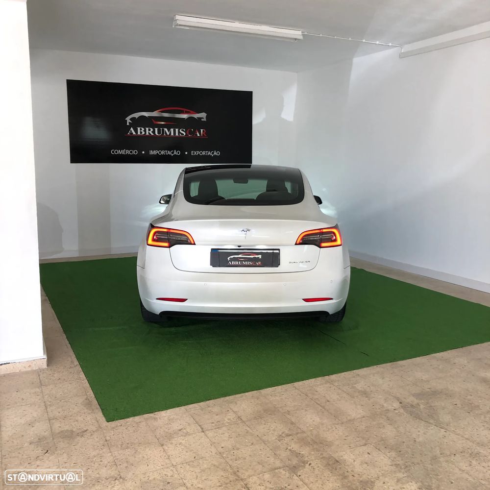 Tesla Model 3 Long-Range Dual Motor AWD - 3