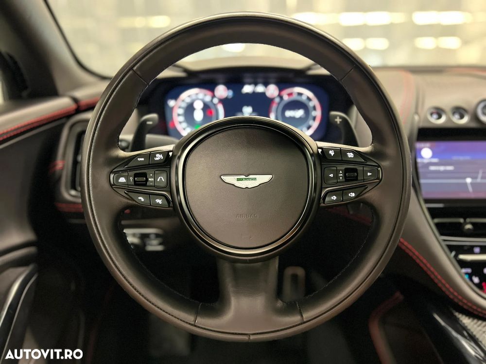 Aston Martin DBX - 19
