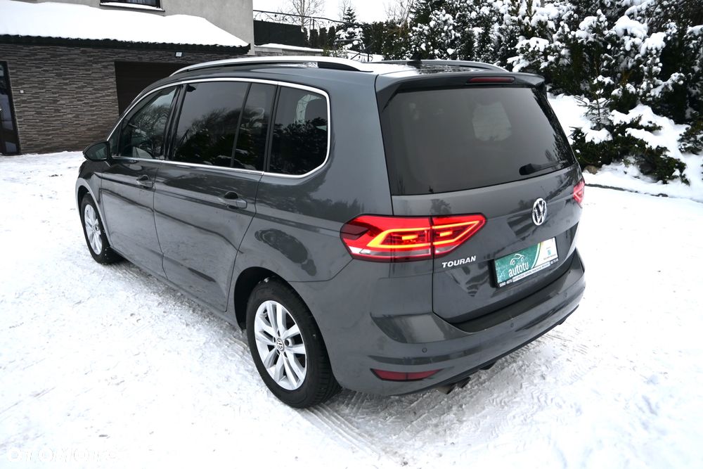 Volkswagen Touran 2.0 TDI SCR Highline - 4