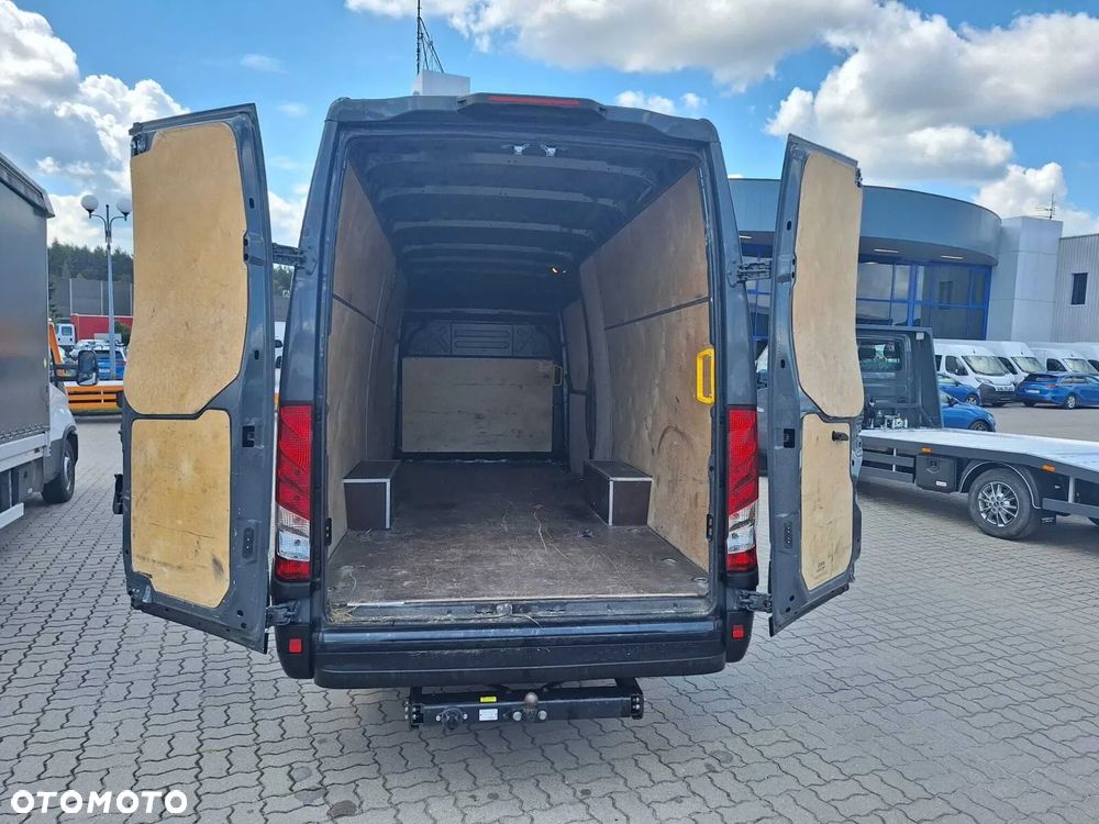 Iveco Daily 35S18 | L4H2 | Silnik 3.0 | Automat | Hak | FULL LED | Kamera cofania | - 21