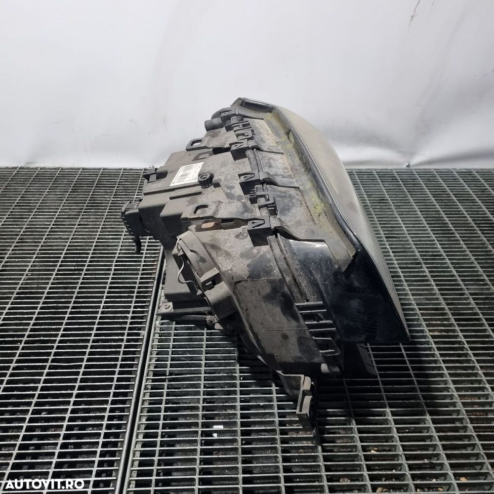 Far Stanga BMW X3 E83 Facelift 2006 - 2010 SUV 4 Usi (1458) Fara xenon 716219506 - 2