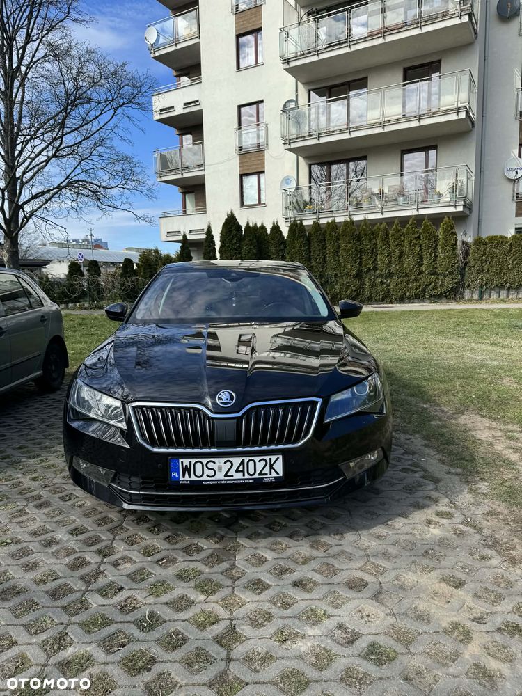 Skoda Superb 2.0 TDI L&K DSG - 1