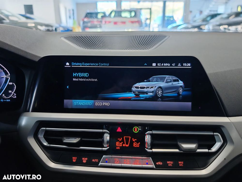 BMW Seria 3 330e AT PHEV - 12