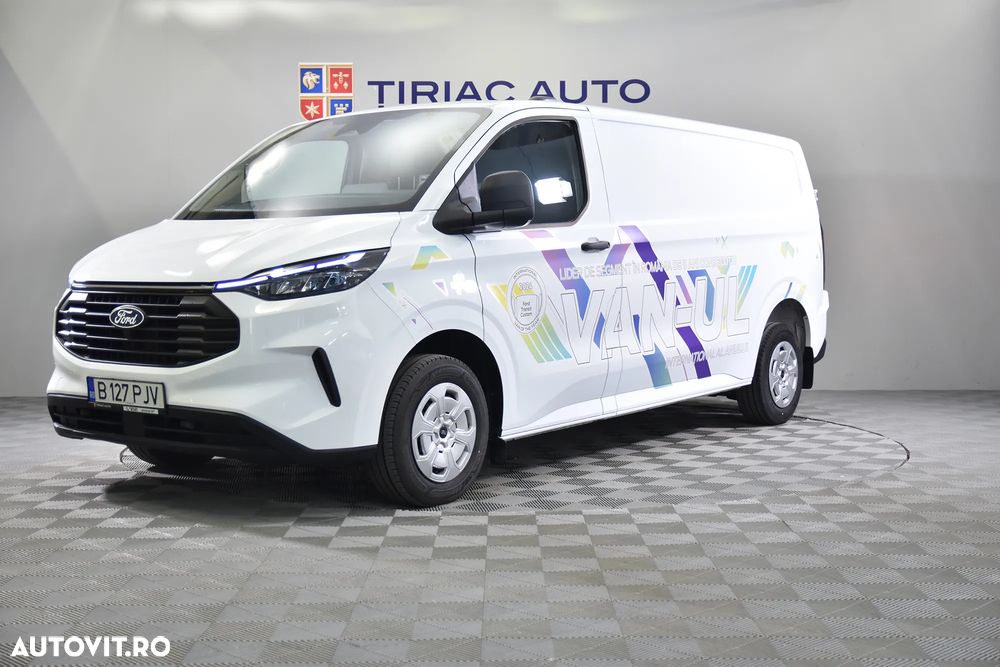 Ford Transit Custom Van - 1