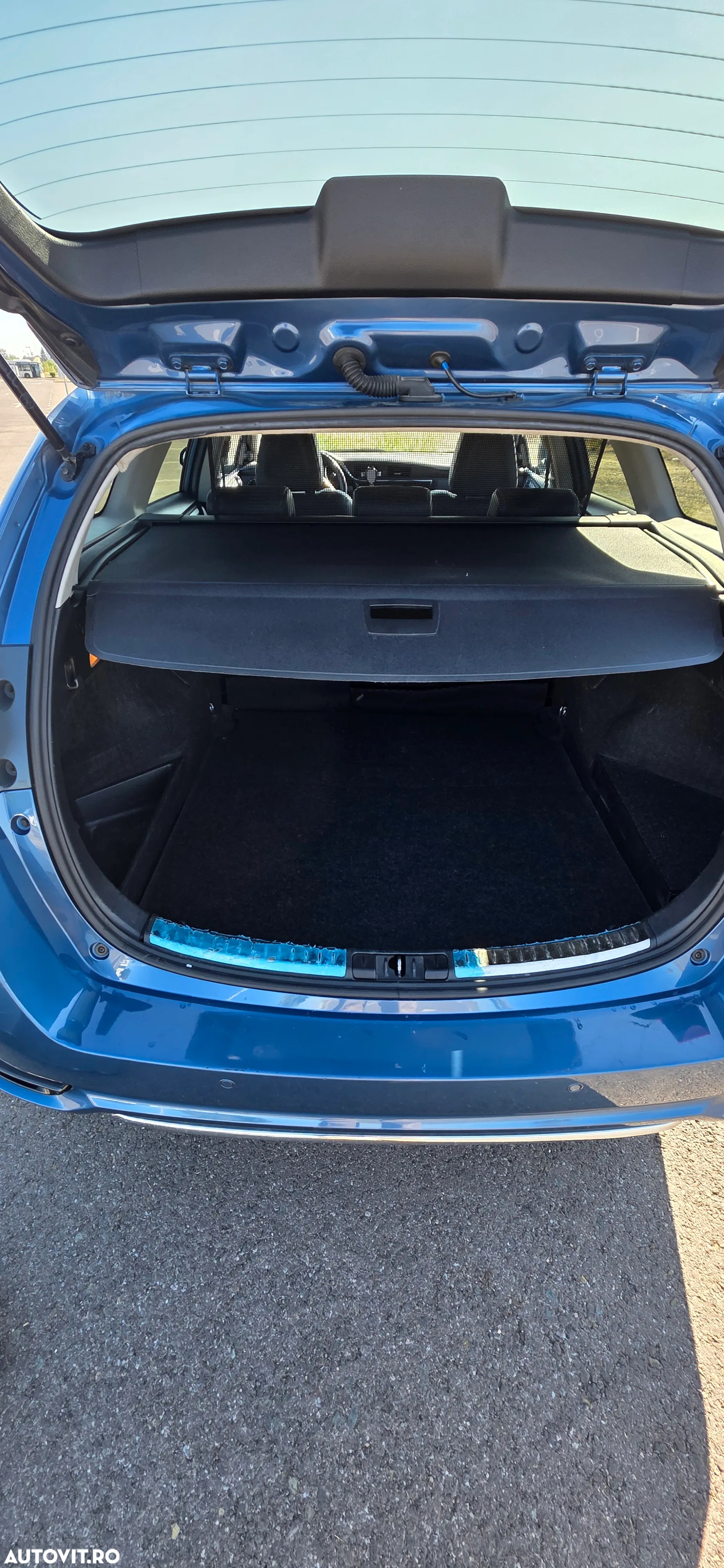 Toyota Auris 1.8 L VVT-i Hybrid Sol - 5