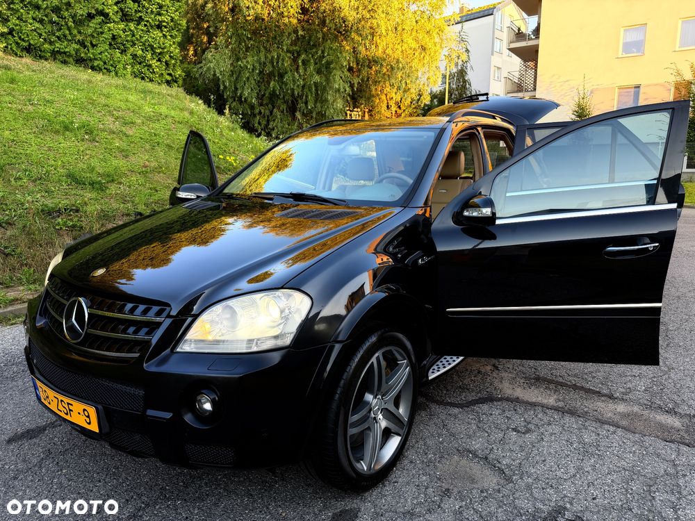 Mercedes-Benz ML 63 AMG 4Matic 7G-TRONIC - 21
