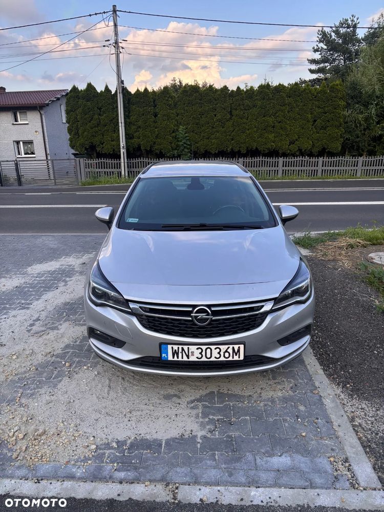 Opel Astra 1.6 CDTI Enjoy - 1