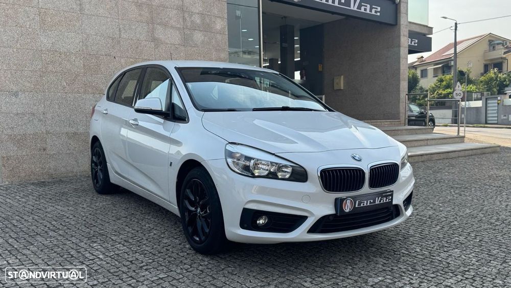BMW 225xe Active Tourer - 3