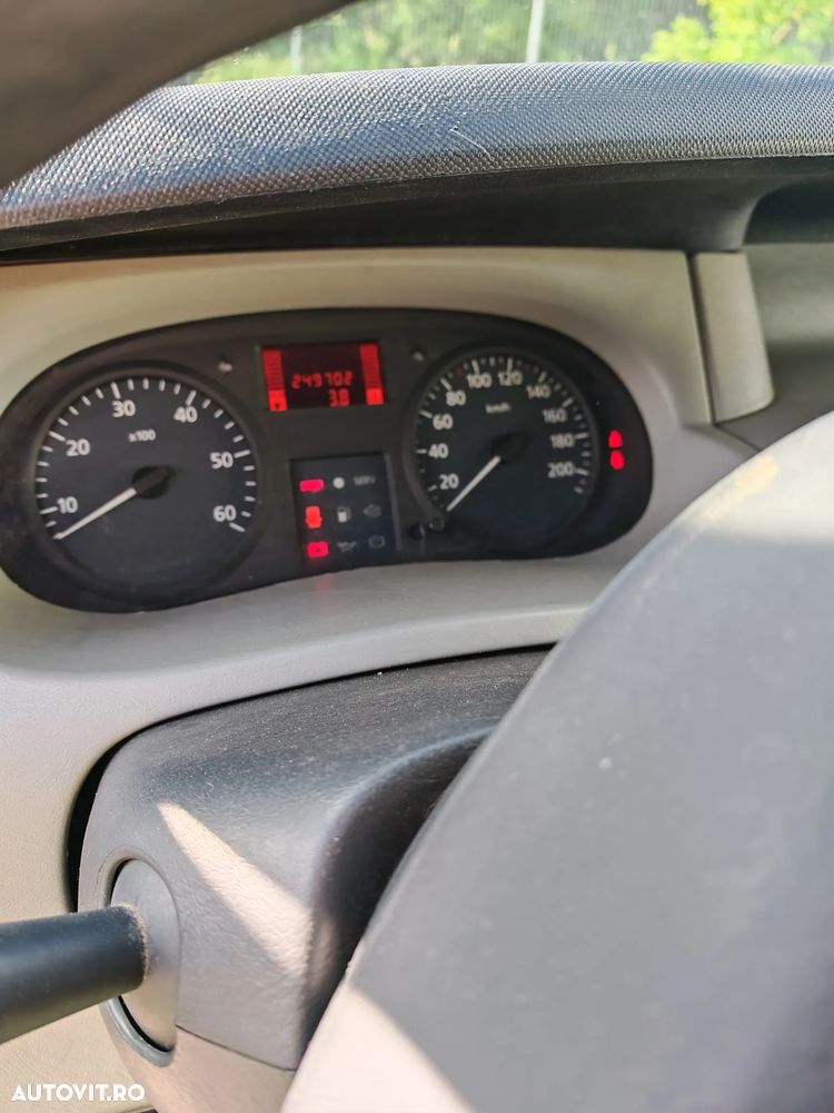 Renault Trafic - 7