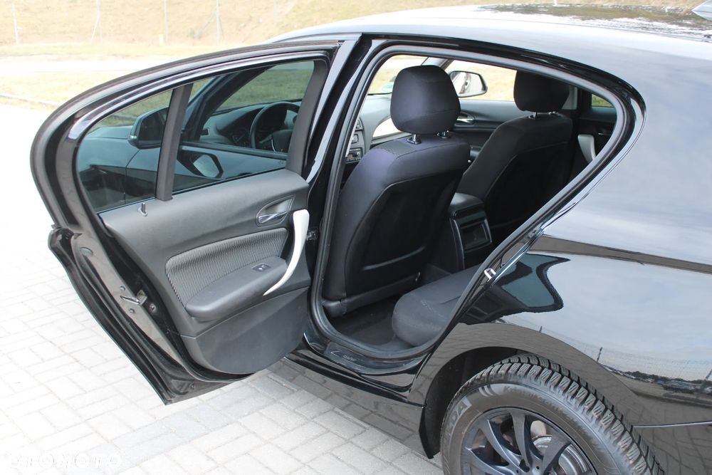 BMW Seria 1 - 22