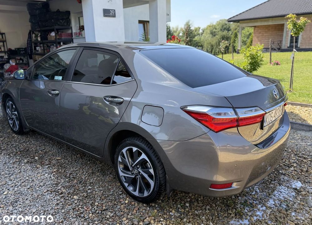 Toyota Corolla 1.6 Prestige EU6 - 9