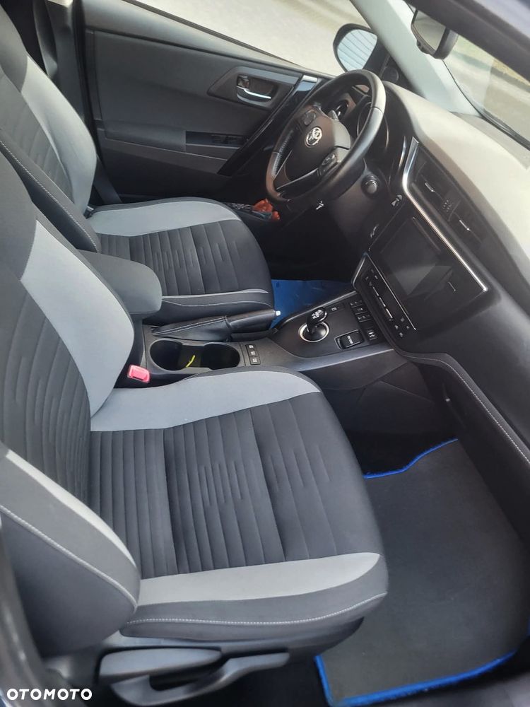 Toyota Auris - 8