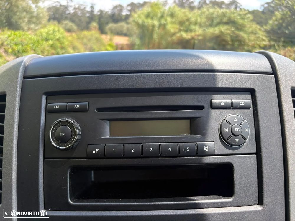 Volkswagen CRAFTER - 14