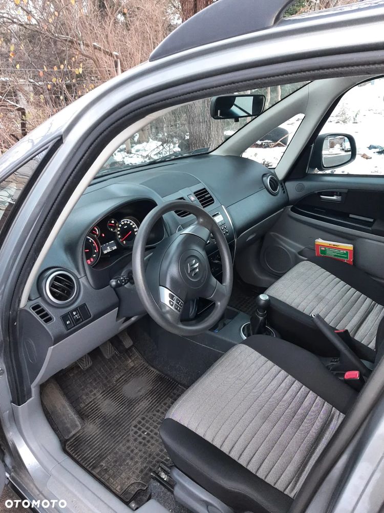 Suzuki SX4 1.6 Comfort 4WD - 10