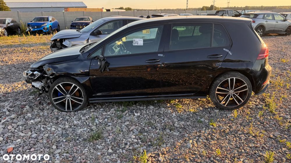 Volkswagen Golf VIII 1.5 TSI EHybrid PHEV Style DSG - 4