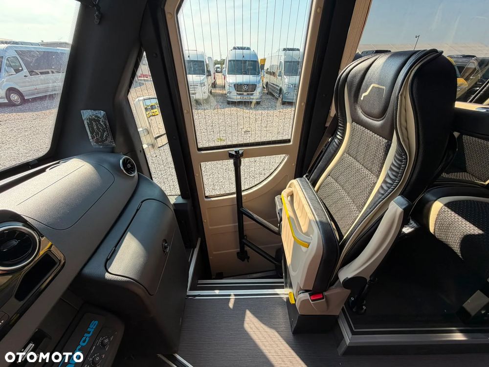 Mercedes-Benz Sprinter 519 - 16