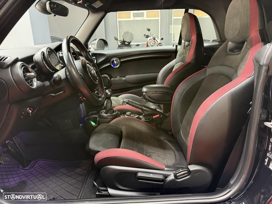 MINI Cabrio - 12
