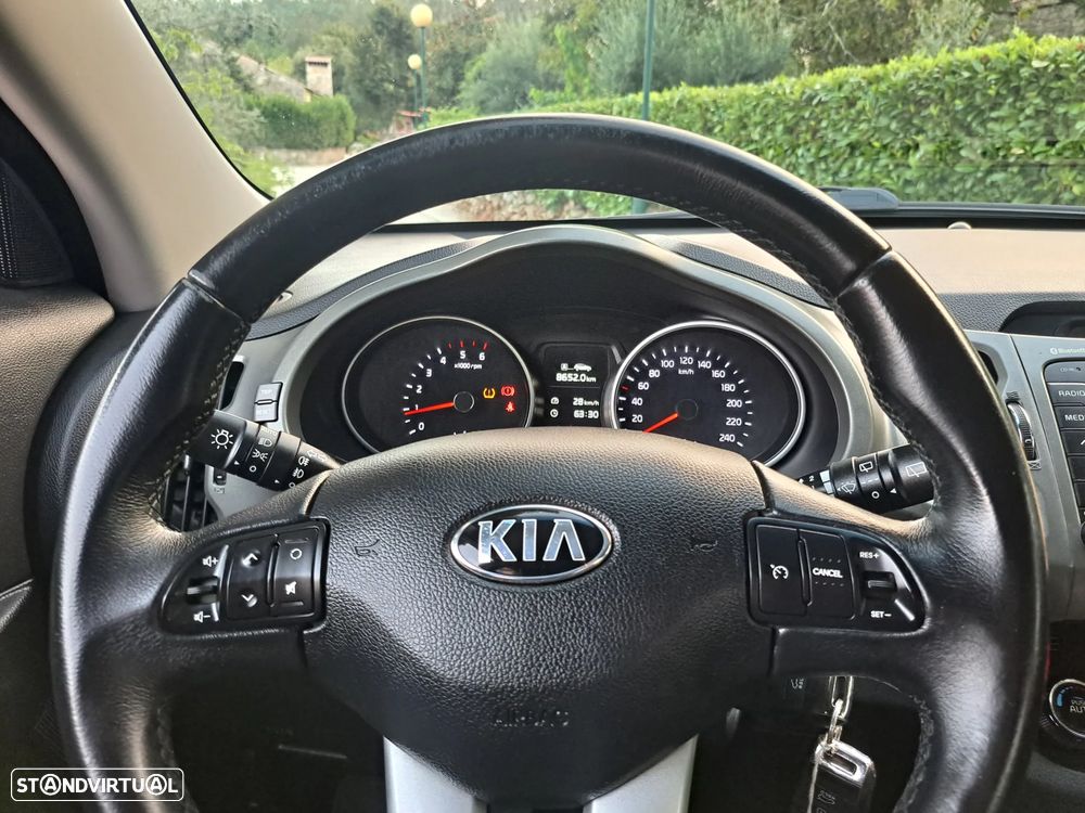 Kia Sportage 1.7 CRDI 2WD Vision - 26