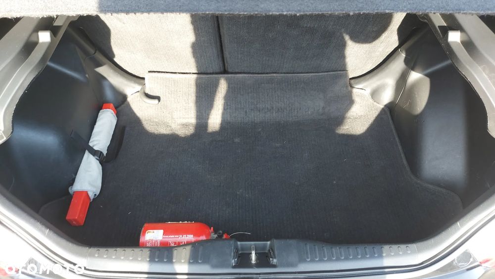 Honda Civic 1.6i Sport - 26