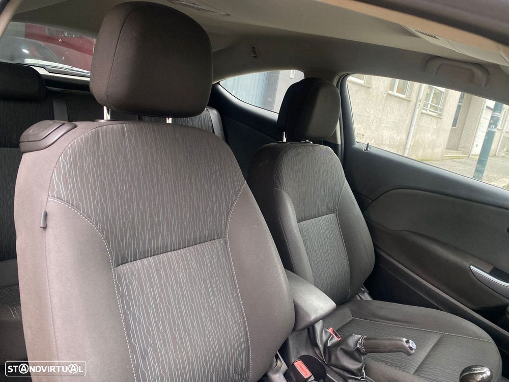 Opel Astra GTC 1.7 CDTI DPF - 19