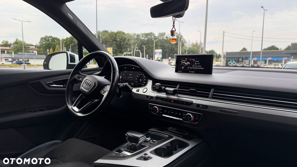 Audi Q7 3.0 TDI ultra Quattro Tiptronic - 17