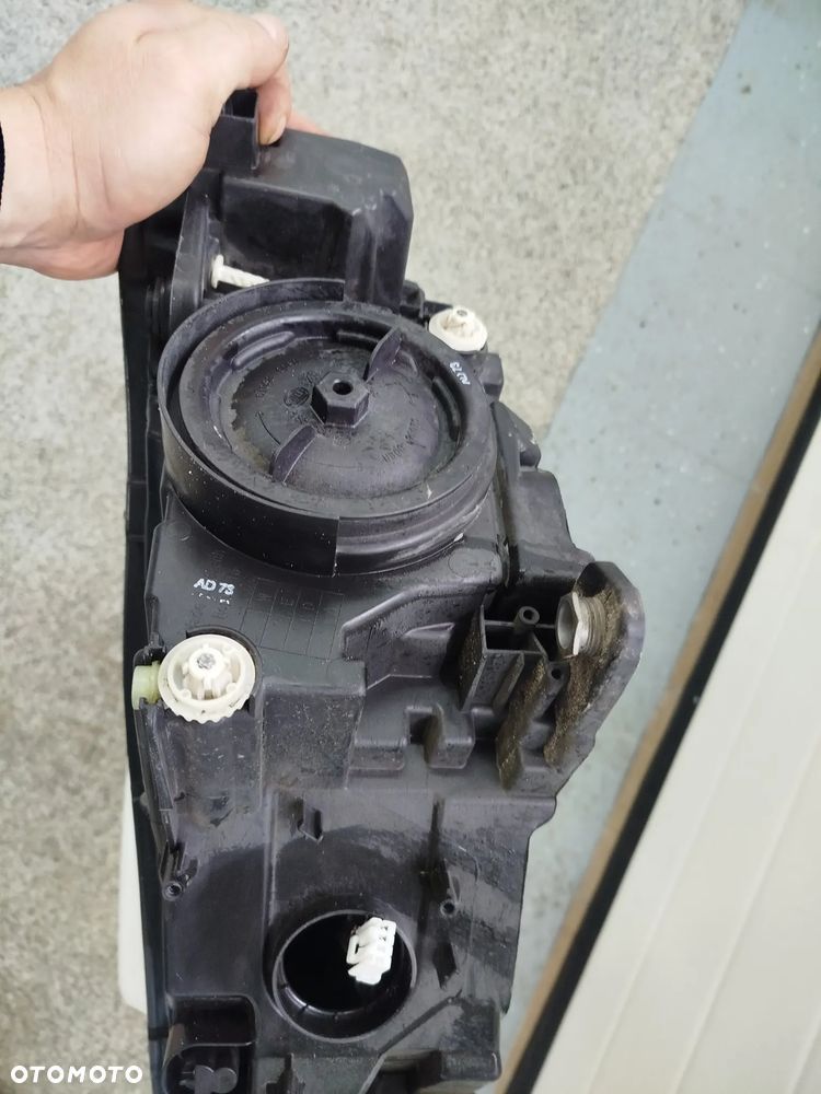 Lampa SKODA SUPERB III prawa przód/przednia Bi Xenon Mazowieckie Warszawa Ładna - 7