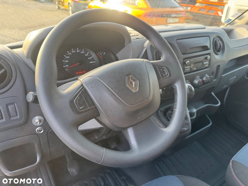 Renault Master 2015 r. L2H2 Blaszak klimatyzacja - 15