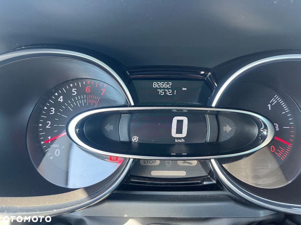 Renault Clio - 23